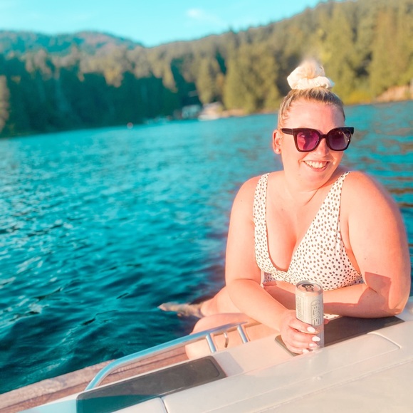 Meet your Posher, Kate - Picture 1 of 1